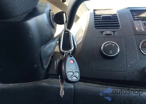 2010 Chevrolet Silverado 1500 Lt from USA, damaged, VIN 3GCRKSE33AG294278